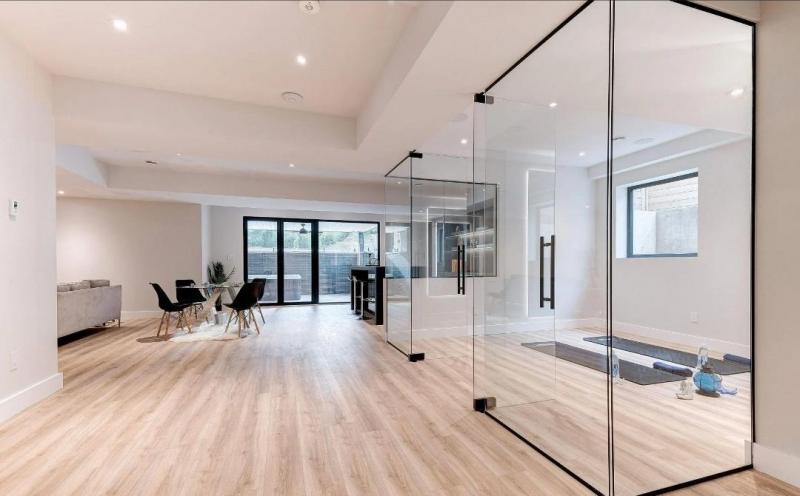 298 Strathcona Drive