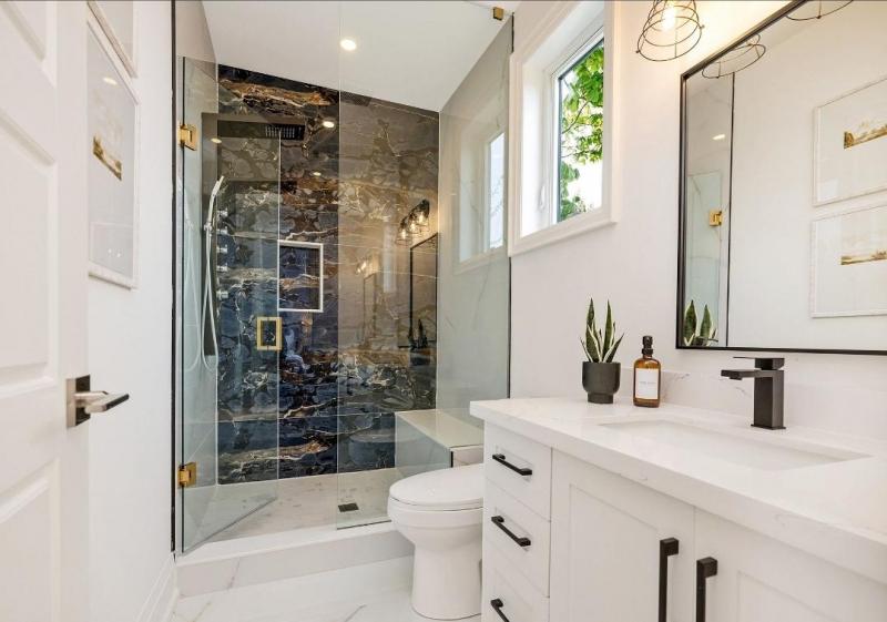368 Maplewood Crescent