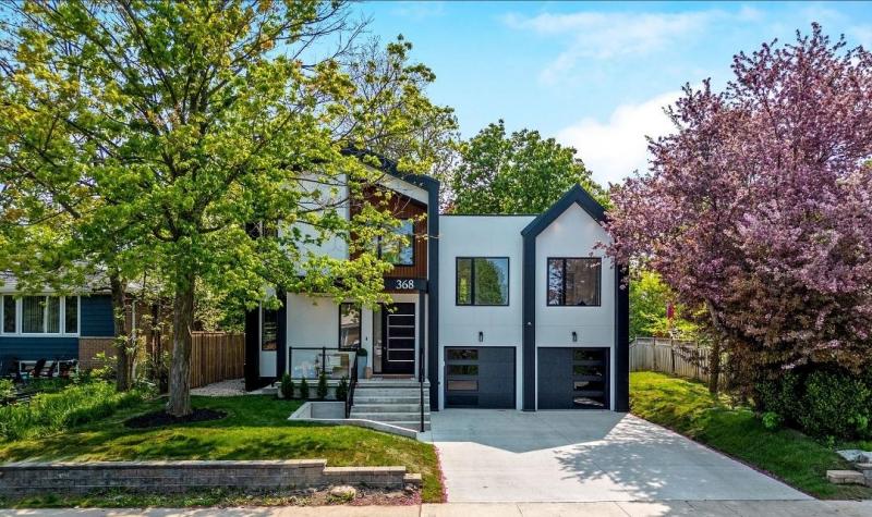 368 Maplewood Crescent