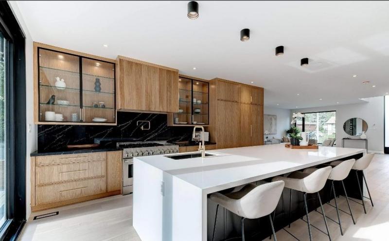 298 Strathcona Drive