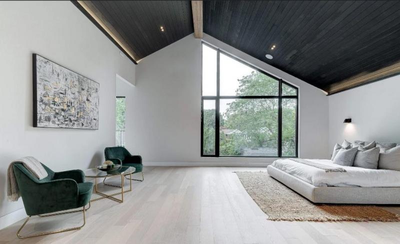 298 Strathcona Drive